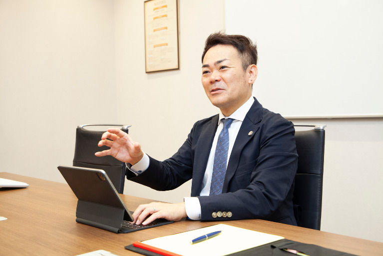 最初に、この道を選んだきっかけから伺わせてください。